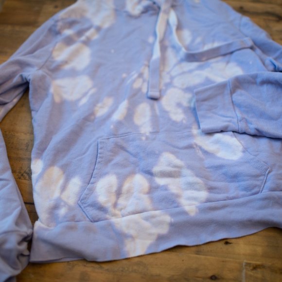 Vici Periwinkle Blue Tie Dye Flowy Hoodie - Picture 3 of 8
